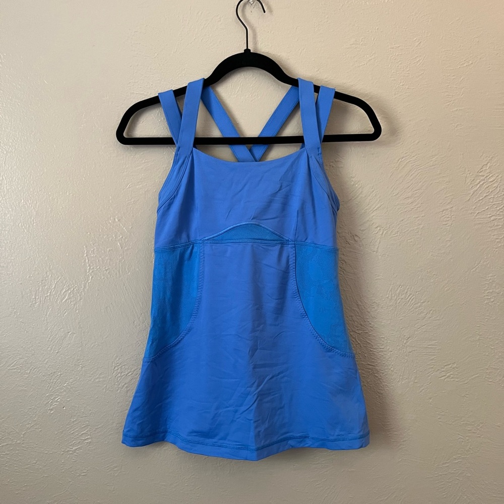LULULEMON blue strappy back athletic tank top size 8